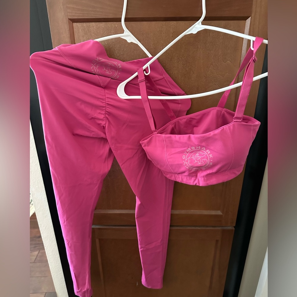 Gymshark set color pink size small
